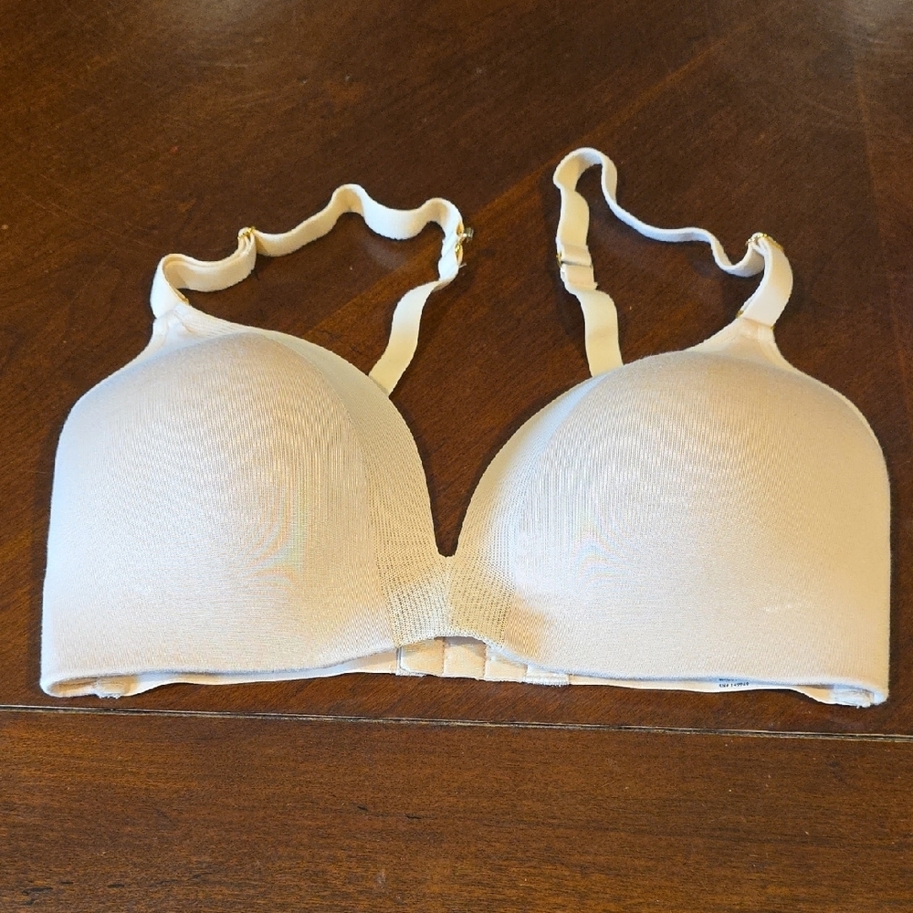 (J15) Lively Cream Underwire Bra with Molded Cups